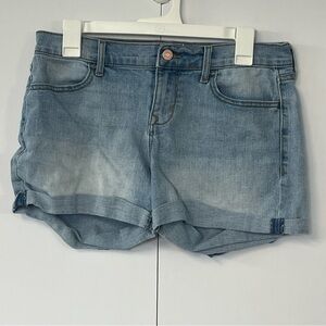 Women’s Old Navy Denim Light Blue Shorts. Size 6